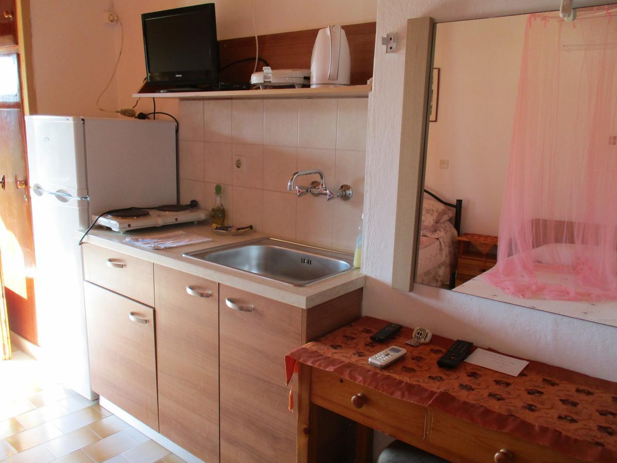 Korina Studios Palaiokastritsa Esterno foto